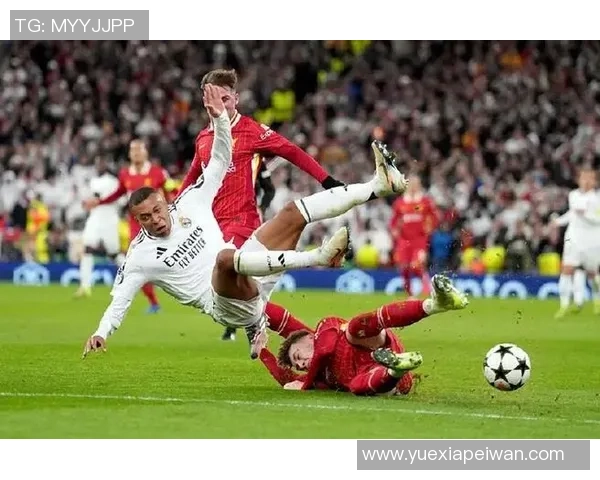 欧冠决赛回顾皇马与利物浦的巅峰对决与历史交锋分析 欧冠决赛回顾皇马与利物浦的巅峰对决与历史交锋分析